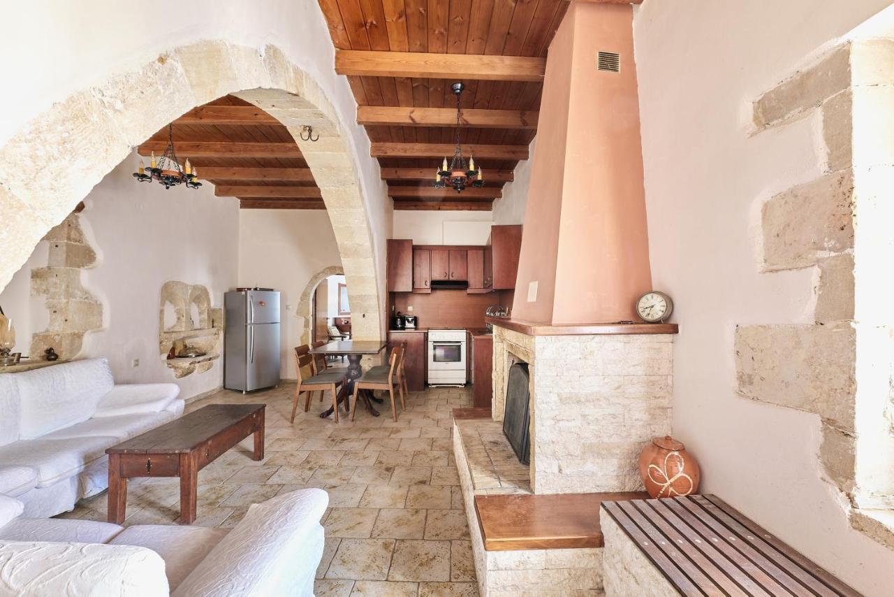 Mouri Villa Mourion  Exteriör bild