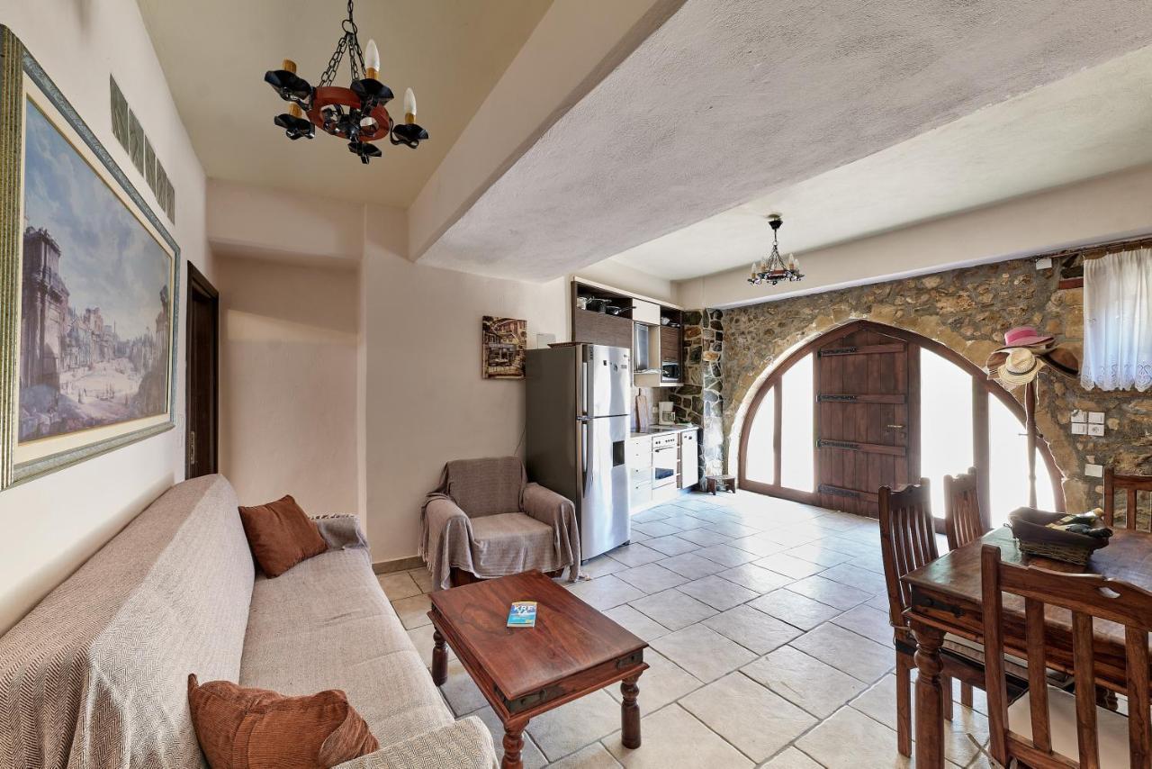 Mouri Villa Mourion  Exteriör bild