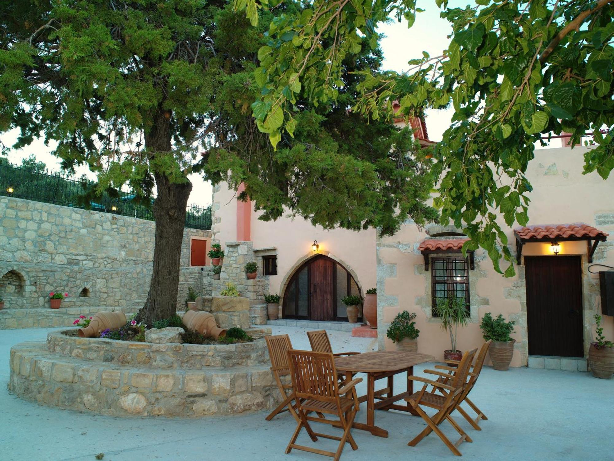 Mouri Villa Mourion  Exteriör bild