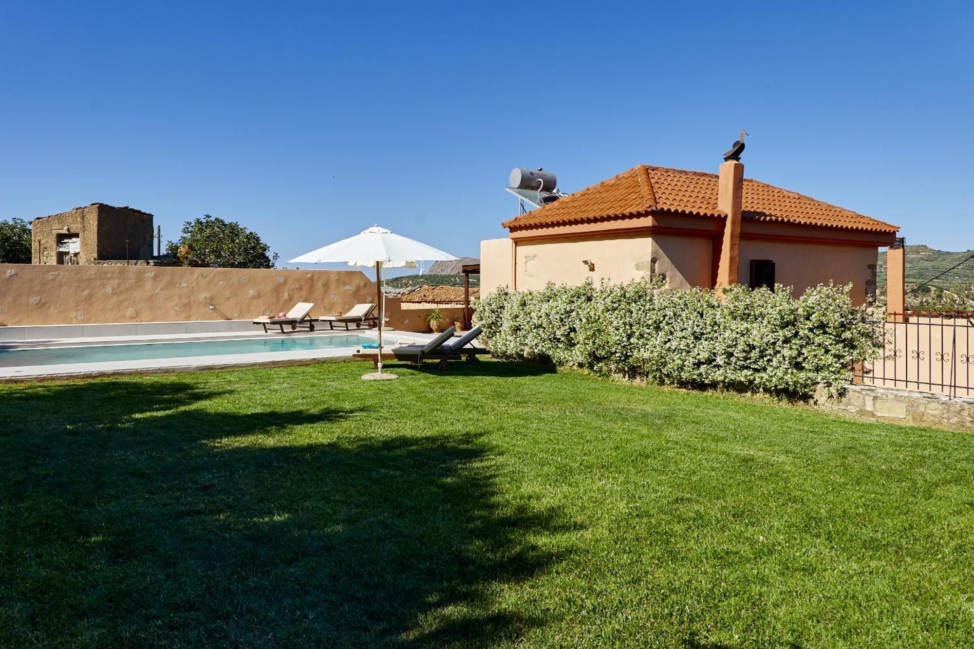 Mouri Villa Mourion  Exteriör bild