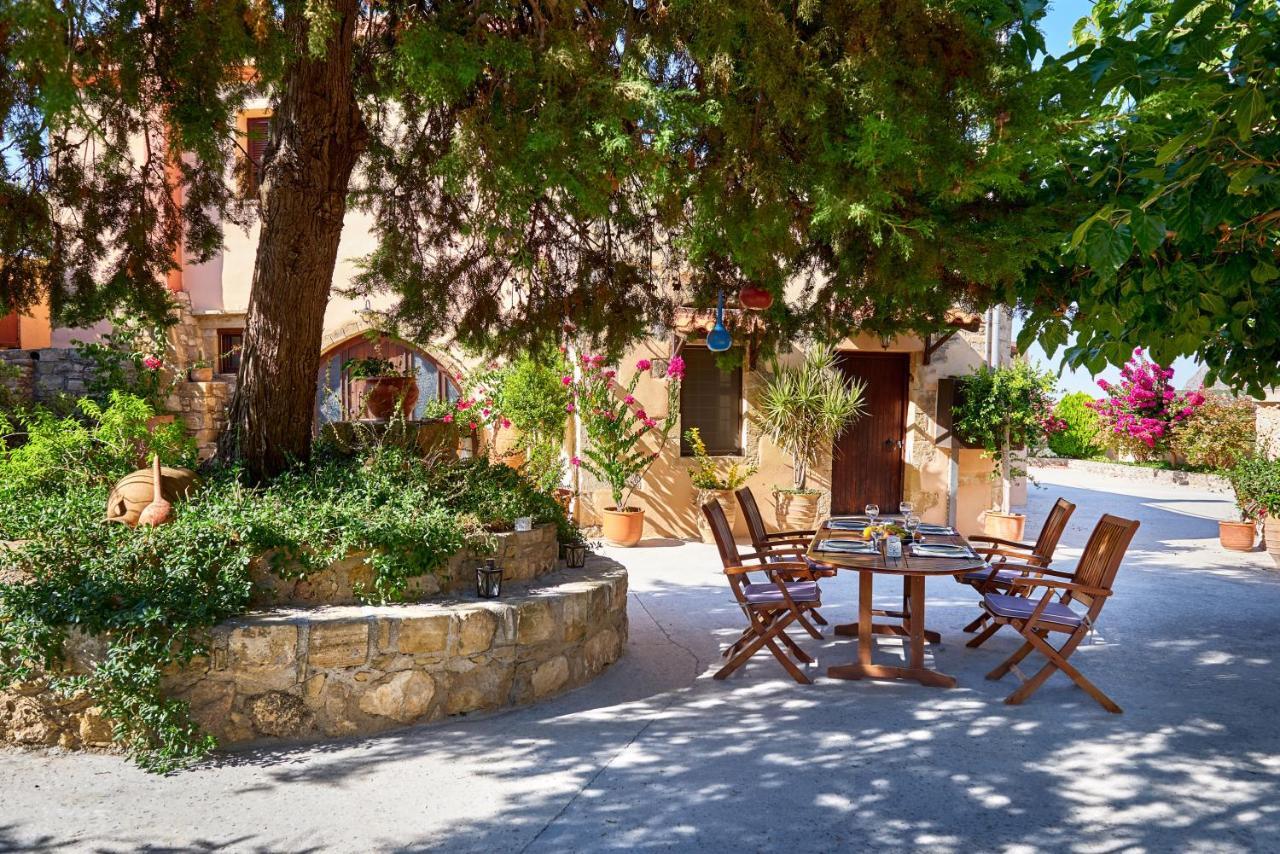 Mouri Villa Mourion  Exteriör bild