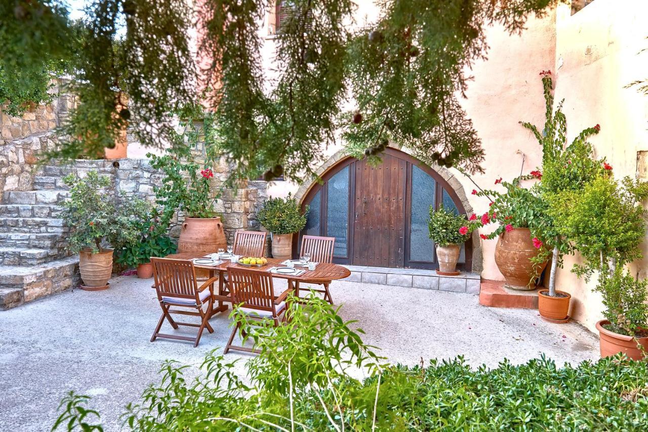 Mouri Villa Mourion  Exteriör bild