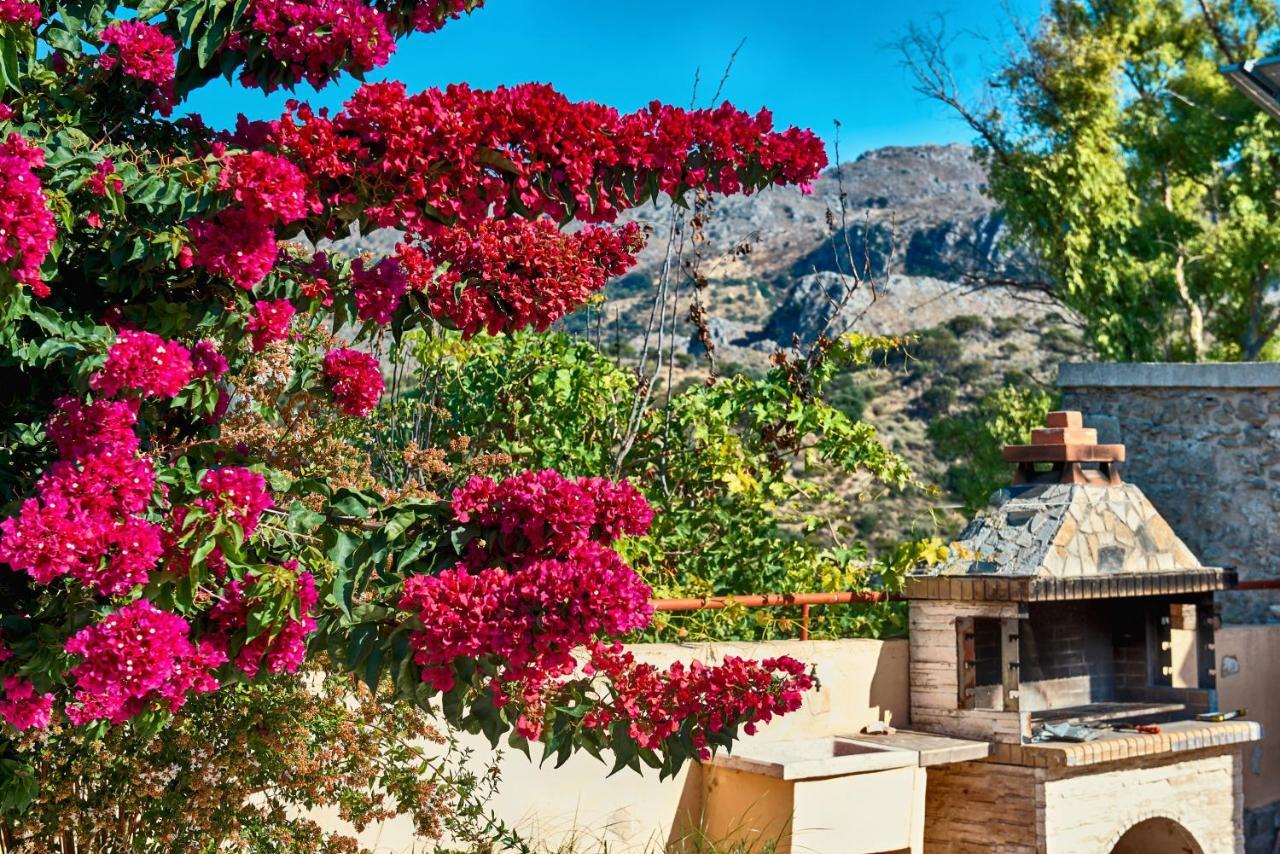 Mouri Villa Mourion  Exteriör bild